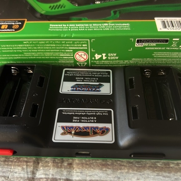 My Arcade Galaga Pocket Player Portable Handheld Game Green Galaxian & Xevious - Picture 7 of 8